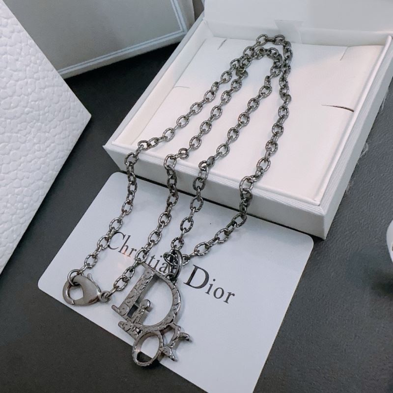 chr1st1an D10r necklaces